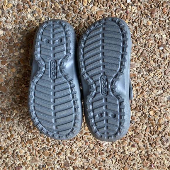 Fleece lined Crocs 🐊 - Picture 2 of 2
